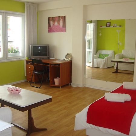 Guest Rooms Colours 卡赞勒克 外观 照片