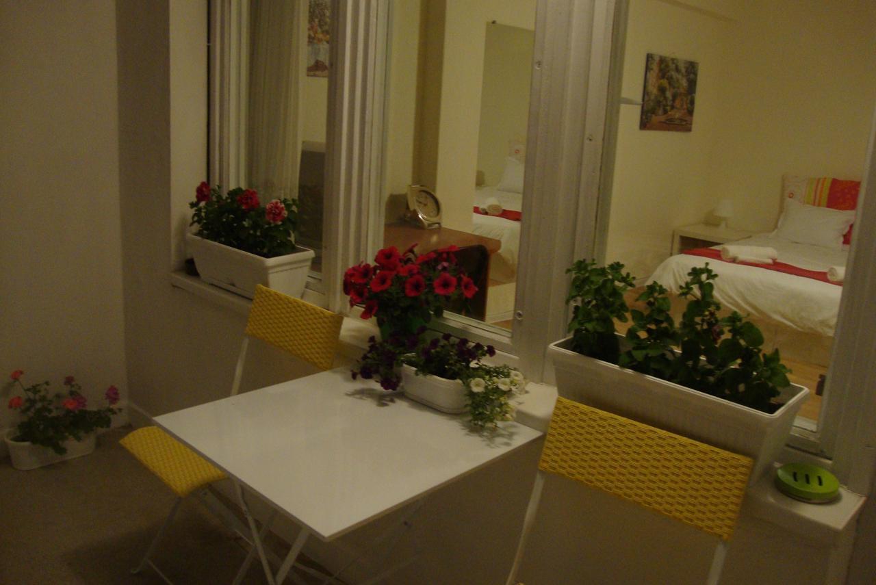 Guest Rooms Colours 卡赞勒克 外观 照片